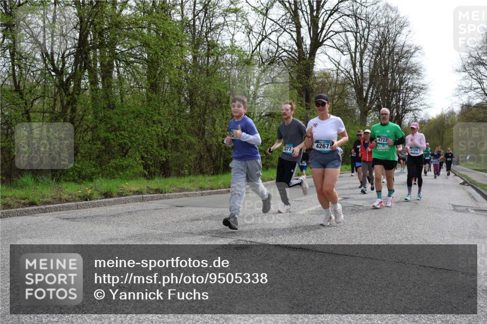 12.04.2026 - 45. Internationalen Wilhelmsburger Insellauf Yannick Fuchs http://msf.ph/oto/9505338 12.04.2026 12:56:17 Laufen 4267, 3877, 4722, 4724 meine-sportfotos.de