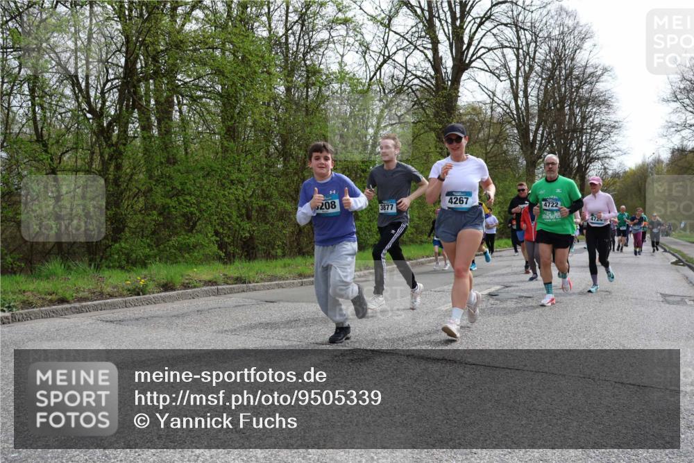 12.04.2026 - 45. Internationalen Wilhelmsburger Insellauf Yannick Fuchs http://msf.ph/oto/9505339 12.04.2026 12:56:17 Laufen 208, 4267, 3877, 4722, 4724 meine-sportfotos.de