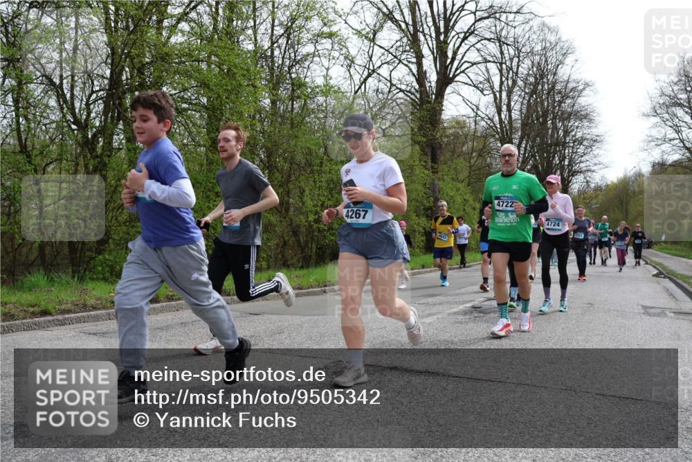 12.04.2026 - 45. Internationalen Wilhelmsburger Insellauf Yannick Fuchs http://msf.ph/oto/9505342 12.04.2026 12:56:18 Laufen 4267, 4843, 4722, 144724, 4351 meine-sportfotos.de