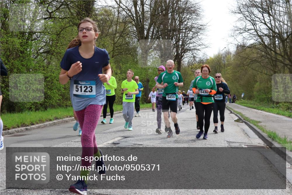 12.04.2026 - 45. Internationalen Wilhelmsburger Insellauf Yannick Fuchs http://msf.ph/oto/9505371 12.04.2026 12:56:23 Laufen 5123, 5667, 5668, 2287, 5433, 543, 4260 meine-sportfotos.de