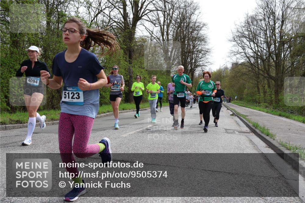 12.04.2026 - 45. Internationalen Wilhelmsburger Insellauf Yannick Fuchs http://msf.ph/oto/9505374 12.04.2026 12:56:23 Laufen 4094, 5123, 4729, 430, 5668, 22, 5433, 4260 meine-sportfotos.de