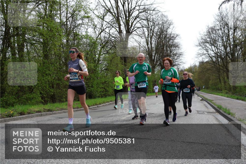 12.04.2026 - 45. Internationalen Wilhelmsburger Insellauf Yannick Fuchs http://msf.ph/oto/9505381 12.04.2026 12:56:24 Laufen 4729, 5667, 228, 5433, 5430, 4260 meine-sportfotos.de