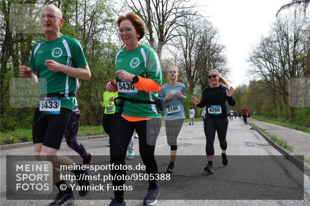 12.04.2026 - 45. Internationalen Wilhelmsburger Insellauf Yannick Fuchs http://msf.ph/oto/9505388 12.04.2026 12:56:26 Laufen 5433, 5667, 5430, 5105, 4260 meine-sportfotos.de