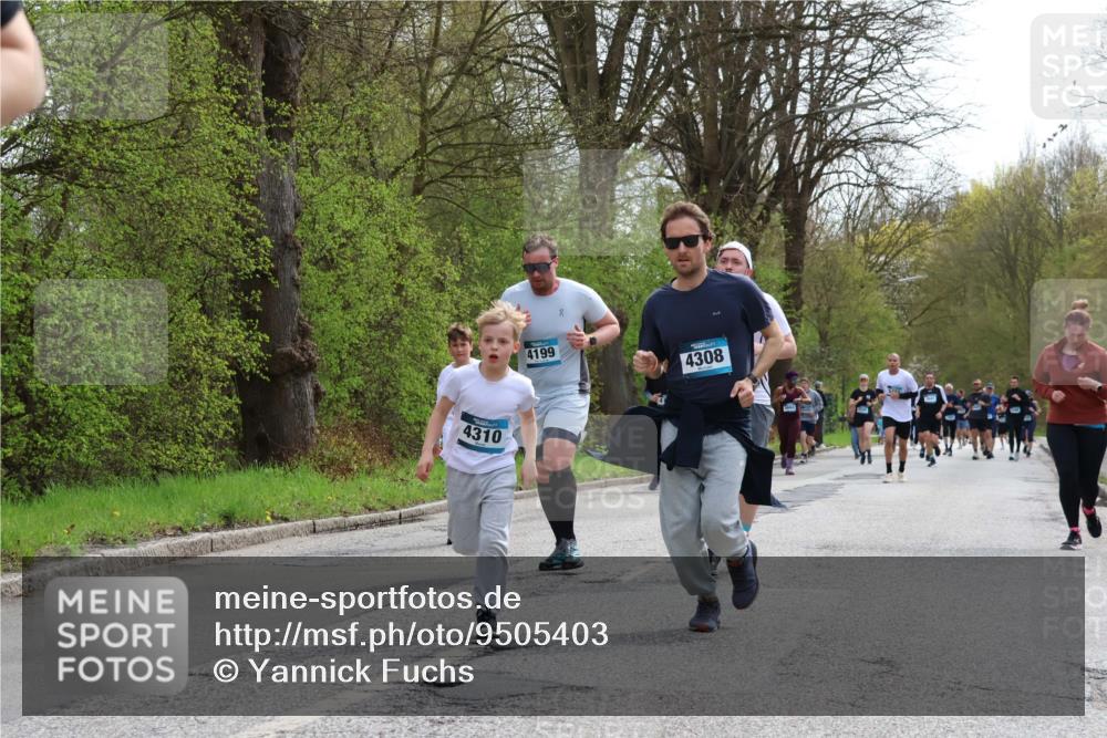 12.04.2026 - 45. Internationalen Wilhelmsburger Insellauf Yannick Fuchs http://msf.ph/oto/9505403 12.04.2026 12:56:29 Laufen 4310, 4199, 4308 meine-sportfotos.de