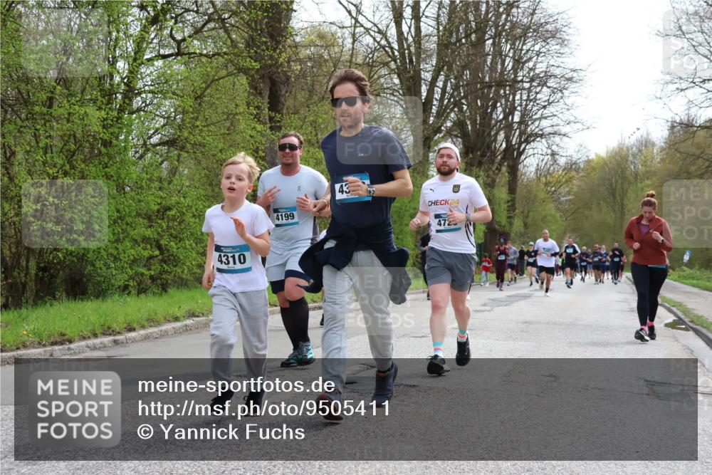 12.04.2026 - 45. Internationalen Wilhelmsburger Insellauf Yannick Fuchs http://msf.ph/oto/9505411 12.04.2026 12:56:30 Laufen 4310, 4199, 43, 24, 4725 meine-sportfotos.de
