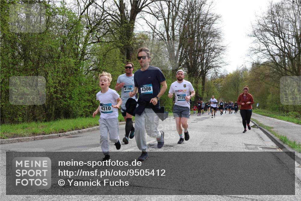 12.04.2026 - 45. Internationalen Wilhelmsburger Insellauf Yannick Fuchs http://msf.ph/oto/9505412 12.04.2026 12:56:30 Laufen 4310, 4199, 4308, 24, 4725 meine-sportfotos.de