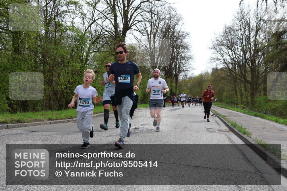 12.04.2026 - 45. Internationalen Wilhelmsburger Insellauf Yannick Fuchs http://msf.ph/oto/9505414 12.04.2026 12:56:30 Laufen 4310, 4199, 4308, 24, 4725 meine-sportfotos.de