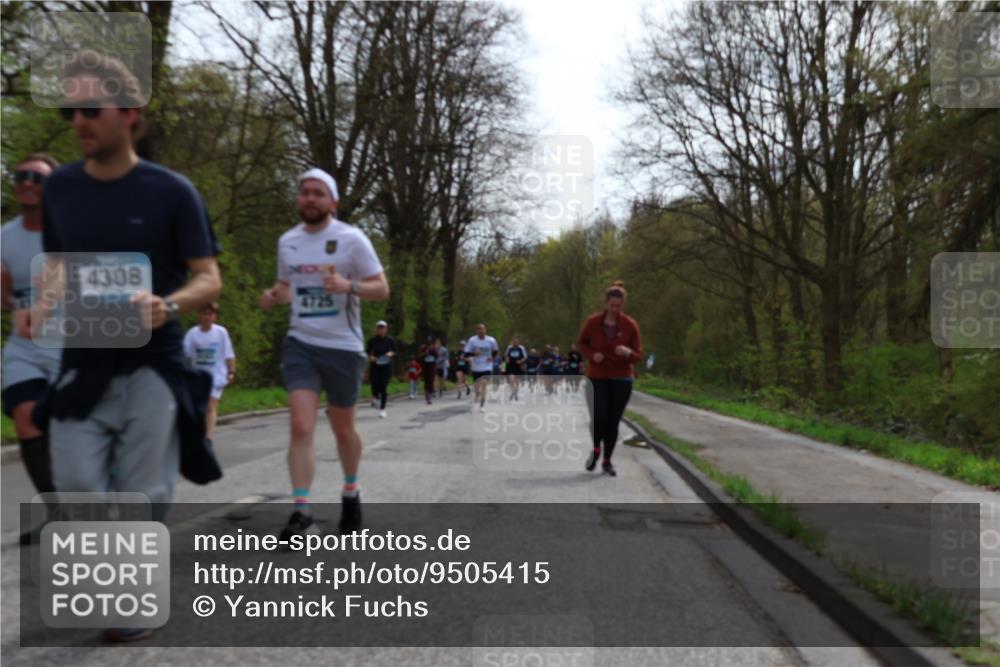 12.04.2026 - 45. Internationalen Wilhelmsburger Insellauf Yannick Fuchs http://msf.ph/oto/9505415 12.04.2026 12:56:31 Laufen 454, 4308, 4725 meine-sportfotos.de