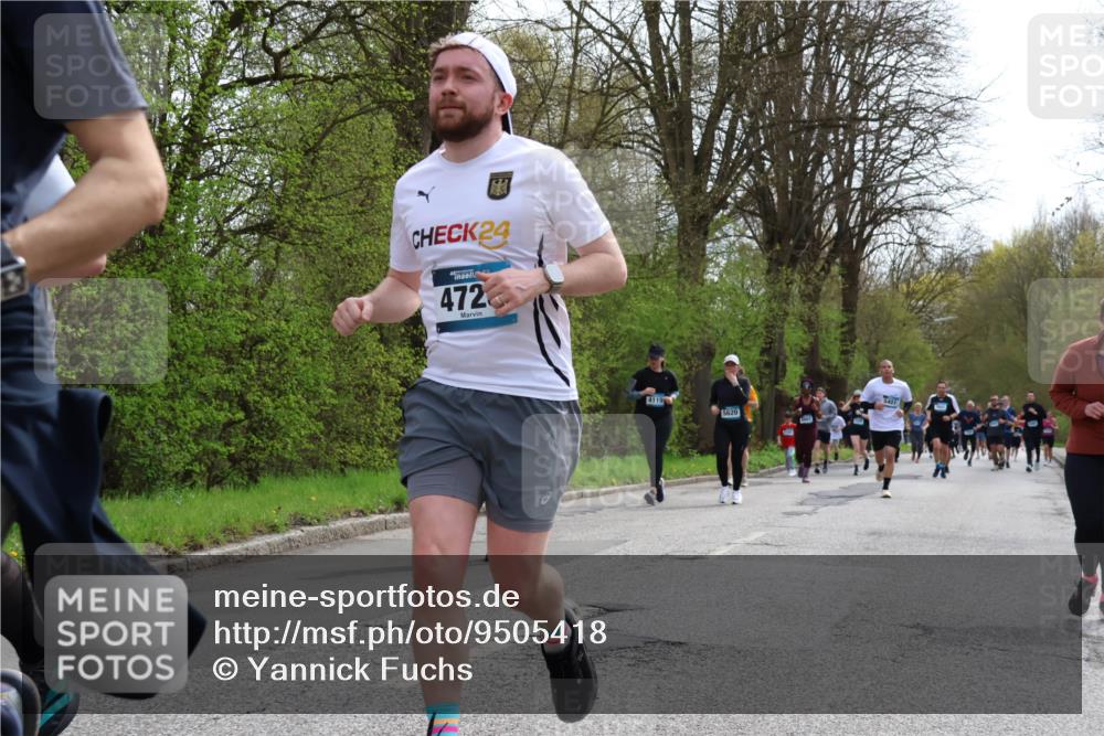 12.04.2026 - 45. Internationalen Wilhelmsburger Insellauf Yannick Fuchs http://msf.ph/oto/9505418 12.04.2026 12:56:31 Laufen 24, 472, 4115, 5620, 5401 meine-sportfotos.de