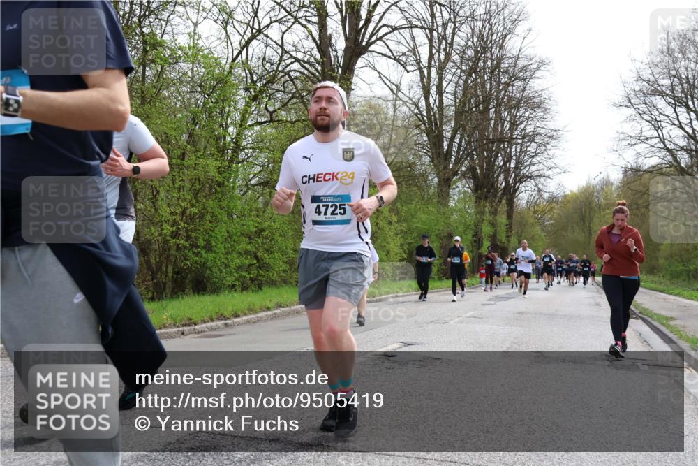 12.04.2026 - 45. Internationalen Wilhelmsburger Insellauf Yannick Fuchs http://msf.ph/oto/9505419 12.04.2026 12:56:32 Laufen 24, 45, 4725, 5420 meine-sportfotos.de