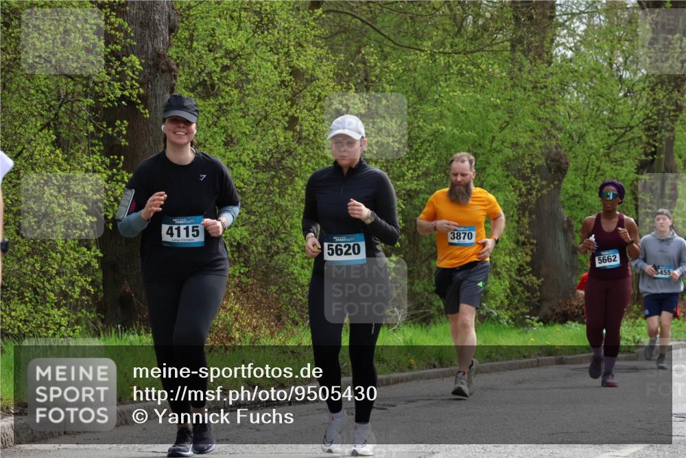 12.04.2026 - 45. Internationalen Wilhelmsburger Insellauf Yannick Fuchs http://msf.ph/oto/9505430 12.04.2026 12:56:34 Laufen 4115, 5620, 3870, 5662, 5455 meine-sportfotos.de