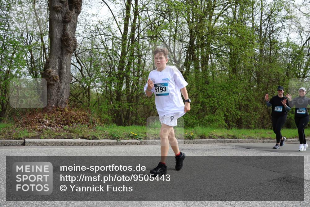 12.04.2026 - 45. Internationalen Wilhelmsburger Insellauf Yannick Fuchs http://msf.ph/oto/9505443 12.04.2026 12:56:37 Laufen 5193, 4115, 5620 meine-sportfotos.de