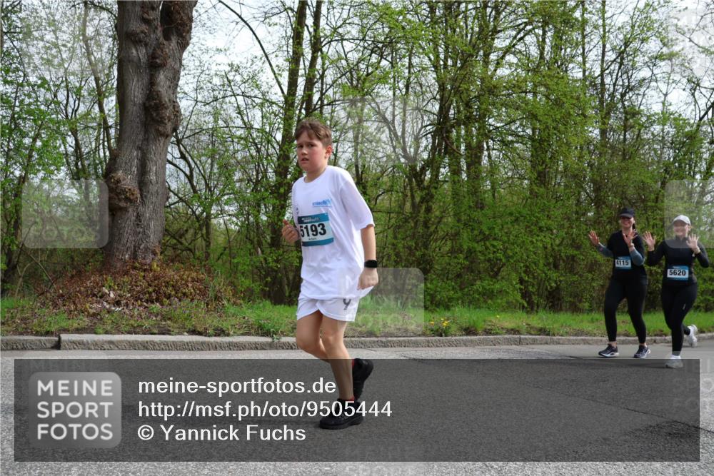 12.04.2026 - 45. Internationalen Wilhelmsburger Insellauf Yannick Fuchs http://msf.ph/oto/9505444 12.04.2026 12:56:37 Laufen 5193, 4115, 5620 meine-sportfotos.de