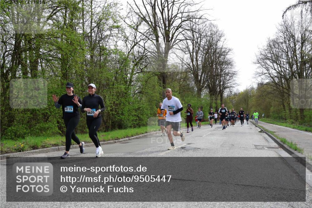 12.04.2026 - 45. Internationalen Wilhelmsburger Insellauf Yannick Fuchs http://msf.ph/oto/9505447 12.04.2026 12:56:37 Laufen 4115, 5620, 3870, 5401 meine-sportfotos.de