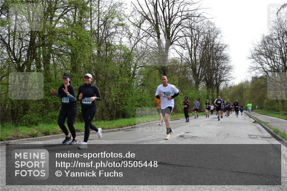 12.04.2026 - 45. Internationalen Wilhelmsburger Insellauf Yannick Fuchs http://msf.ph/oto/9505448 12.04.2026 12:56:37 Laufen 4115, 5620, 5401 meine-sportfotos.de