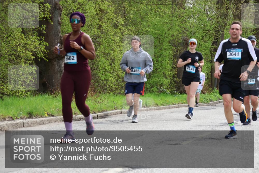 12.04.2026 - 45. Internationalen Wilhelmsburger Insellauf Yannick Fuchs http://msf.ph/oto/9505455 12.04.2026 12:56:39 Laufen 5662, 5455, 4345, 3641, 970 meine-sportfotos.de