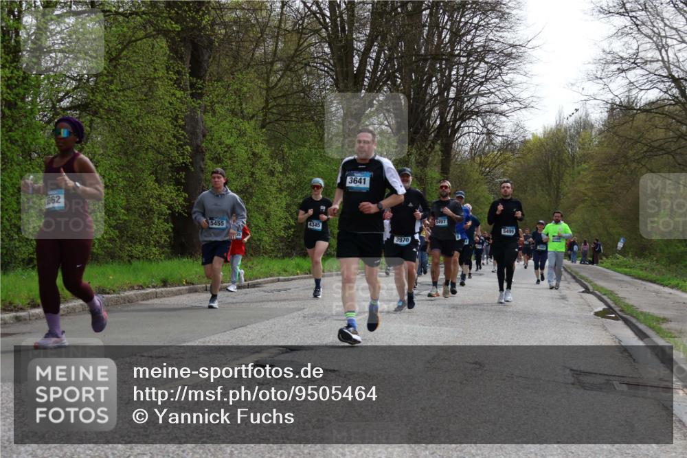 12.04.2026 - 45. Internationalen Wilhelmsburger Insellauf Yannick Fuchs http://msf.ph/oto/9505464 12.04.2026 12:56:40 Laufen 6662, 5455, 3641, 4345, 3970, 5497, 5499 meine-sportfotos.de
