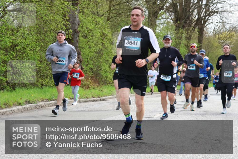 12.04.2026 - 45. Internationalen Wilhelmsburger Insellauf Yannick Fuchs http://msf.ph/oto/9505468 12.04.2026 12:56:41 Laufen 455, 5155, 3641, 3970, 5497, 38, 5499 meine-sportfotos.de