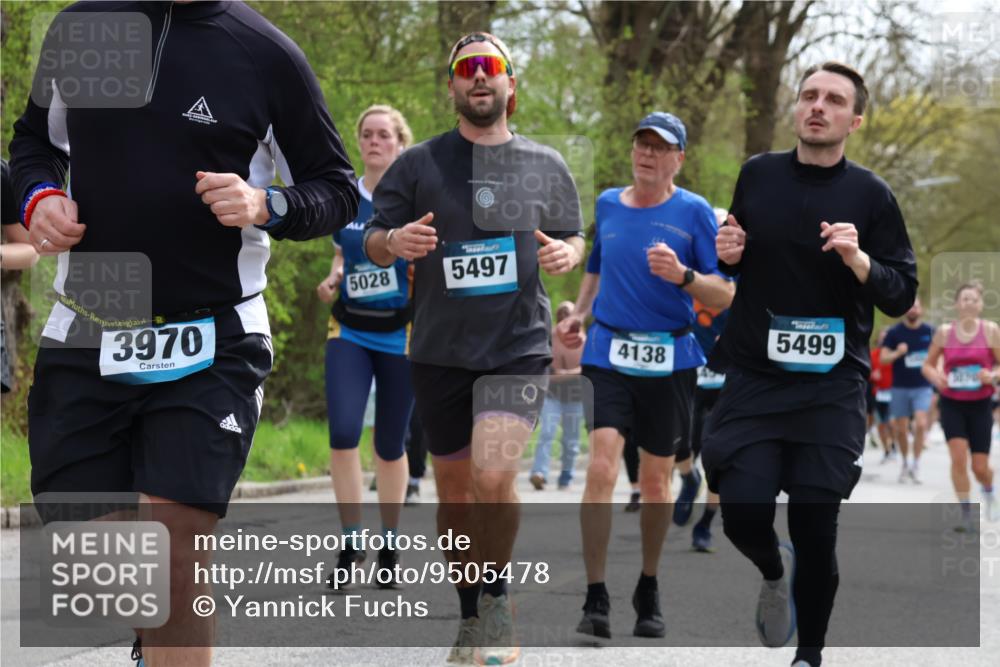 12.04.2026 - 45. Internationalen Wilhelmsburger Insellauf Yannick Fuchs http://msf.ph/oto/9505478 12.04.2026 12:56:42 Laufen 3970, 5028, 5497, 5499, 4138 meine-sportfotos.de