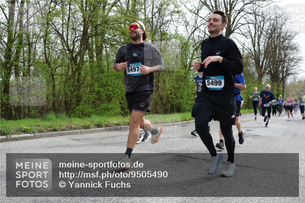 12.04.2026 - 45. Internationalen Wilhelmsburger Insellauf Yannick Fuchs http://msf.ph/oto/9505490 12.04.2026 12:56:45 Laufen 5497, 502, 5499, 3264, 4454 meine-sportfotos.de