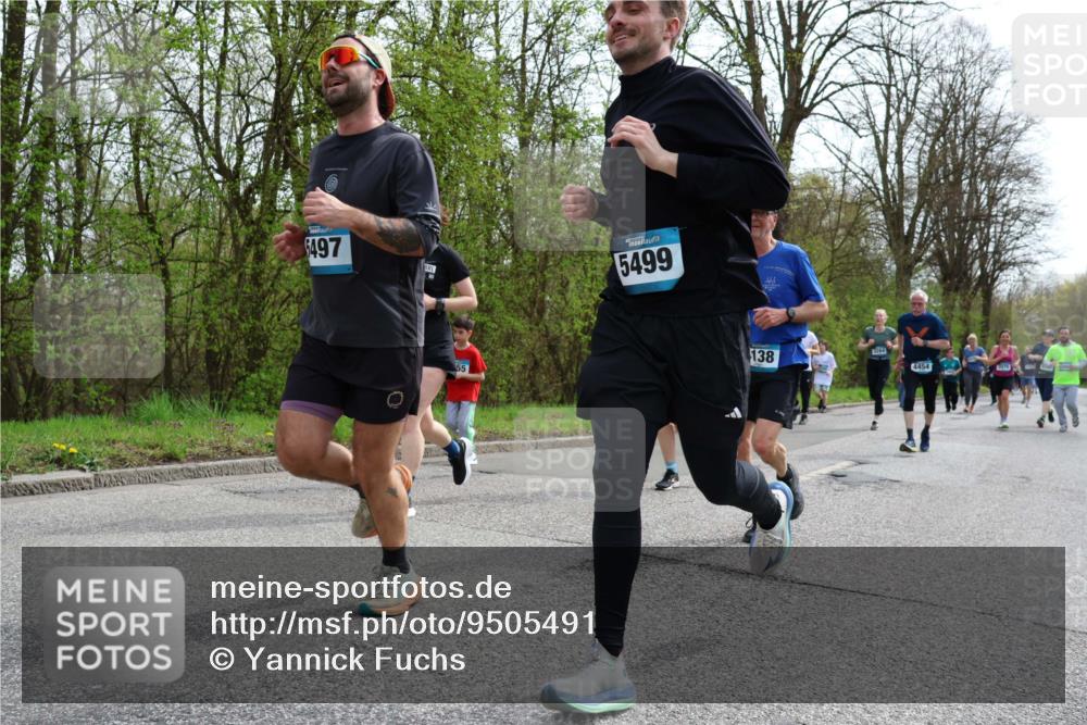 12.04.2026 - 45. Internationalen Wilhelmsburger Insellauf Yannick Fuchs http://msf.ph/oto/9505491 12.04.2026 12:56:45 Laufen 5497, 55, 5499, 138, 3264, 4454 meine-sportfotos.de
