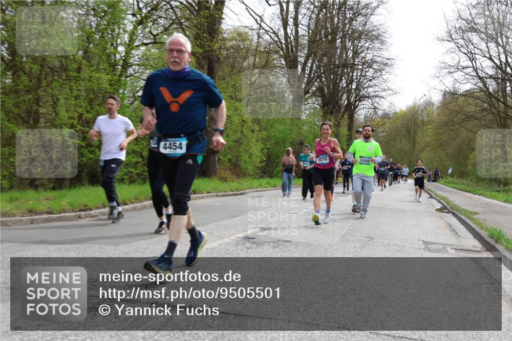 12.04.2026 - 45. Internationalen Wilhelmsburger Insellauf Yannick Fuchs http://msf.ph/oto/9505501 12.04.2026 12:56:47 Laufen 4454, 3070 meine-sportfotos.de