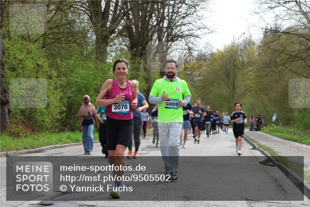 12.04.2026 - 45. Internationalen Wilhelmsburger Insellauf Yannick Fuchs http://msf.ph/oto/9505502 12.04.2026 12:56:47 Laufen 58, 3070, 158, 1242, 323 meine-sportfotos.de