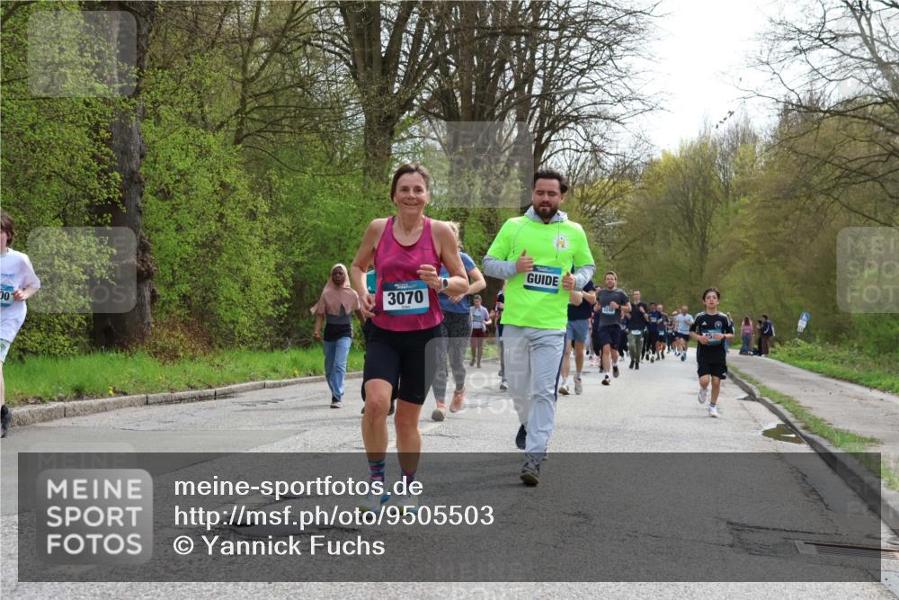 12.04.2026 - 45. Internationalen Wilhelmsburger Insellauf Yannick Fuchs http://msf.ph/oto/9505503 12.04.2026 12:56:47 Laufen 00, 3070, 3242 meine-sportfotos.de