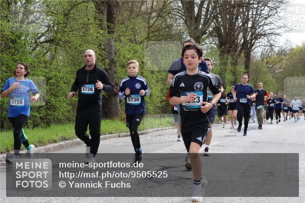 12.04.2026 - 45. Internationalen Wilhelmsburger Insellauf Yannick Fuchs http://msf.ph/oto/9505525 12.04.2026 12:56:53 Laufen 2728, 5728, 5730, 3, 42, 4039, 5568, 4173, 5207 meine-sportfotos.de