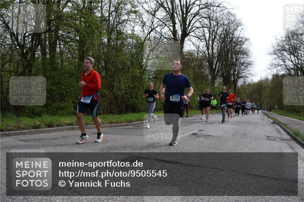 12.04.2026 - 45. Internationalen Wilhelmsburger Insellauf Yannick Fuchs http://msf.ph/oto/9505545 12.04.2026 12:56:56 Laufen 2077, 5231, 4173 meine-sportfotos.de