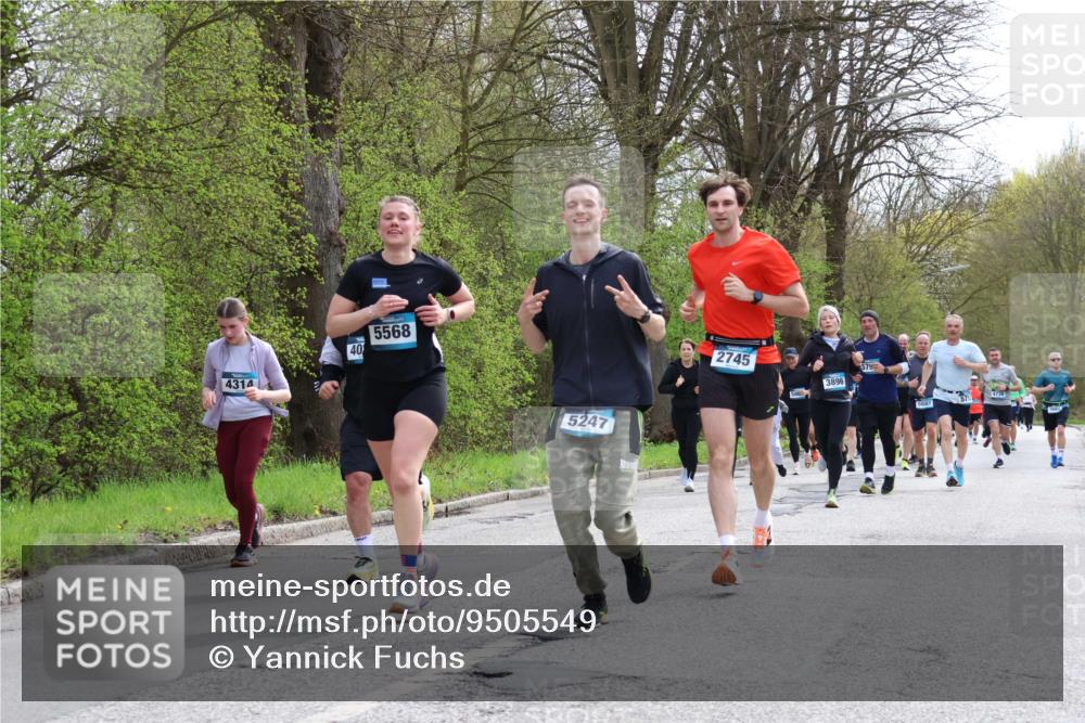 12.04.2026 - 45. Internationalen Wilhelmsburger Insellauf Yannick Fuchs http://msf.ph/oto/9505549 12.04.2026 12:56:58 Laufen 4314, 40, 5568, 5247, 2745, 3896, 579, 5682, 4736 meine-sportfotos.de