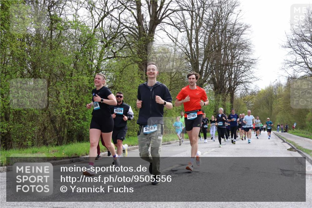 12.04.2026 - 45. Internationalen Wilhelmsburger Insellauf Yannick Fuchs http://msf.ph/oto/9505556 12.04.2026 12:56:59 Laufen 568, 4039, 5247, 4769, 2745, 571, 3896 meine-sportfotos.de