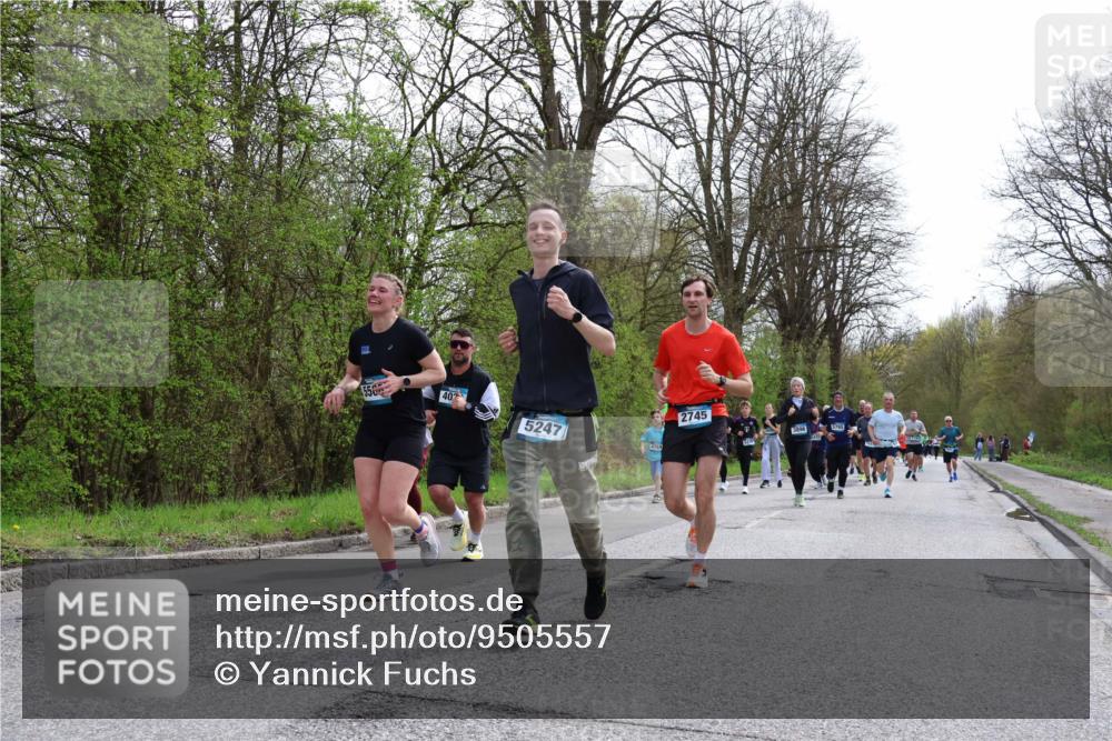 12.04.2026 - 45. Internationalen Wilhelmsburger Insellauf Yannick Fuchs http://msf.ph/oto/9505557 12.04.2026 12:56:59 Laufen 402, 5247, 2745, 3896, 5795 meine-sportfotos.de