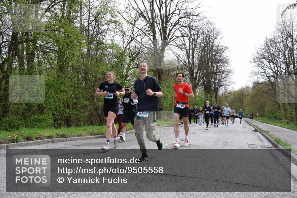 12.04.2026 - 45. Internationalen Wilhelmsburger Insellauf Yannick Fuchs http://msf.ph/oto/9505558 12.04.2026 12:56:59 Laufen 5568, 40, 314, 5247, 2745 meine-sportfotos.de