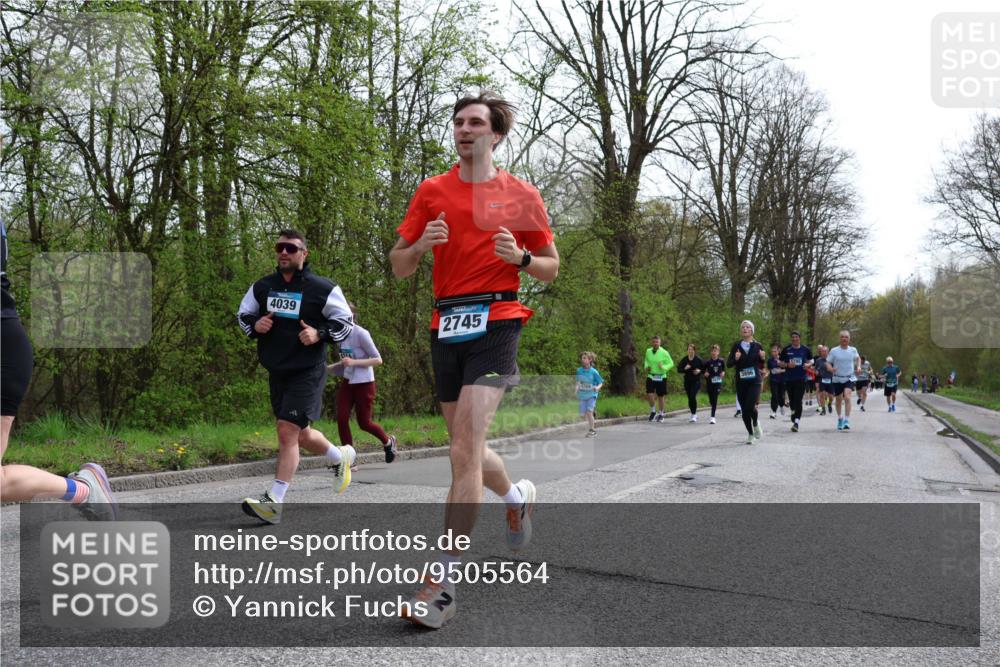 12.04.2026 - 45. Internationalen Wilhelmsburger Insellauf Yannick Fuchs http://msf.ph/oto/9505564 12.04.2026 12:57:00 Laufen 4039, 2745, 4769 meine-sportfotos.de