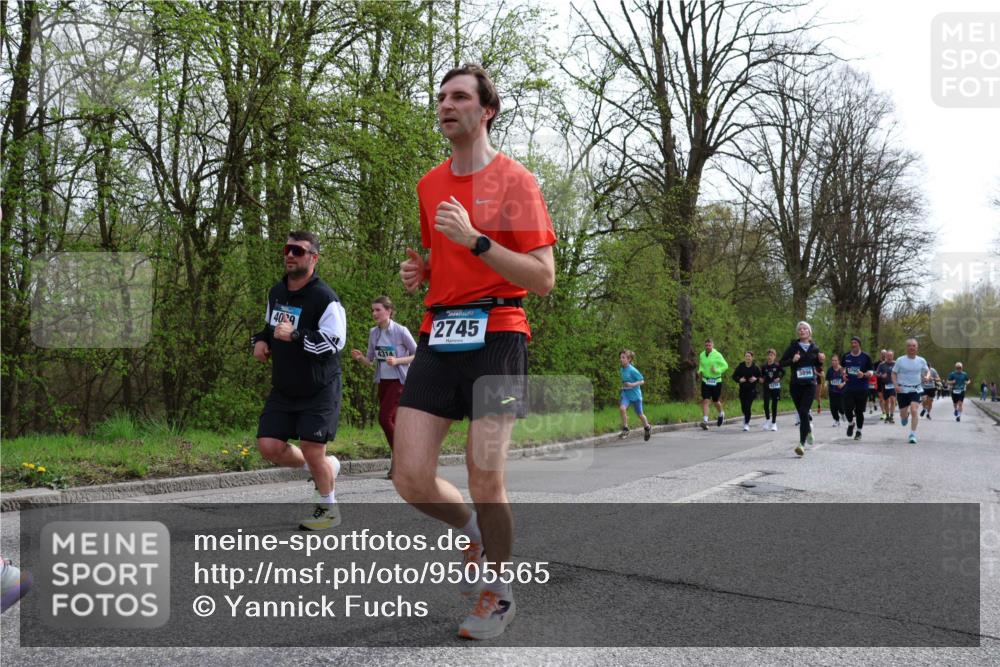 12.04.2026 - 45. Internationalen Wilhelmsburger Insellauf Yannick Fuchs http://msf.ph/oto/9505565 12.04.2026 12:57:01 Laufen 4029, 4314, 2745, 3896 meine-sportfotos.de