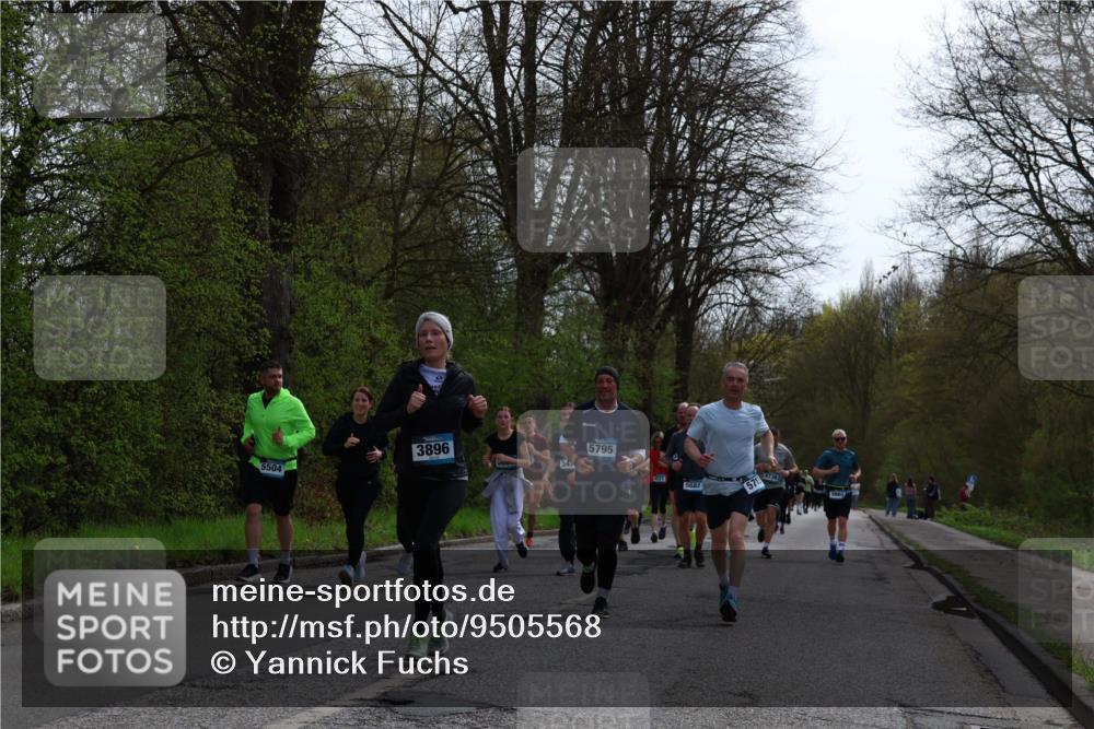 12.04.2026 - 45. Internationalen Wilhelmsburger Insellauf Yannick Fuchs http://msf.ph/oto/9505568 12.04.2026 12:57:01 Laufen 5504, 3896, 547, 5795, 5682, 571, 4736 meine-sportfotos.de