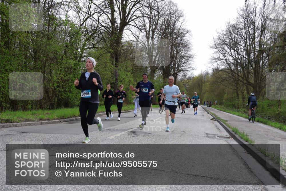 12.04.2026 - 45. Internationalen Wilhelmsburger Insellauf Yannick Fuchs http://msf.ph/oto/9505575 12.04.2026 12:57:02 Laufen 3896, 5234, 5795 meine-sportfotos.de