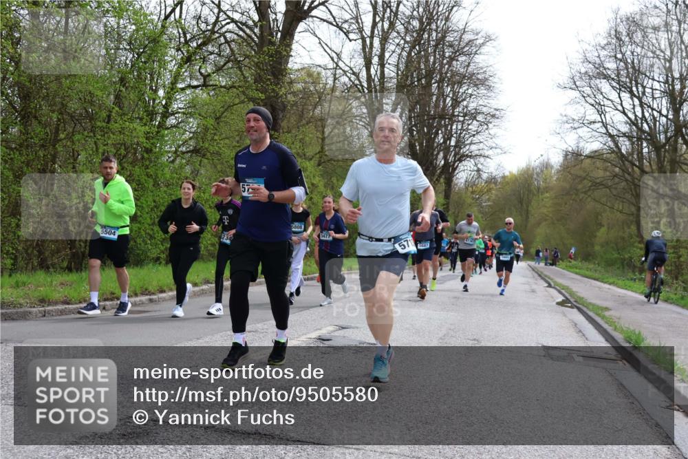 12.04.2026 - 45. Internationalen Wilhelmsburger Insellauf Yannick Fuchs http://msf.ph/oto/9505580 12.04.2026 12:57:03 Laufen 234, 5504, 57, 5808, 5477, 571, 4736 meine-sportfotos.de