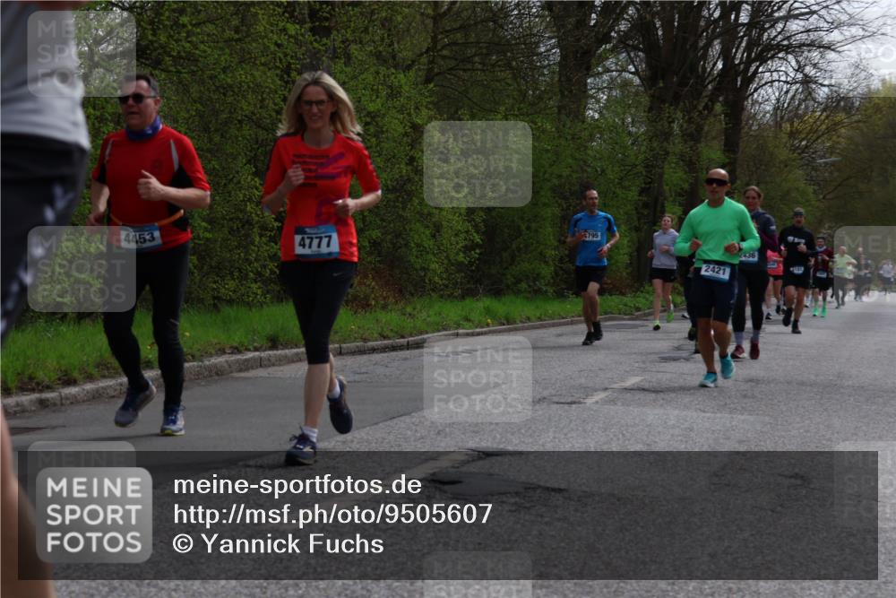 12.04.2026 - 45. Internationalen Wilhelmsburger Insellauf Yannick Fuchs http://msf.ph/oto/9505607 12.04.2026 12:57:09 Laufen 4453, 4777, 795, 2421, 2436 meine-sportfotos.de