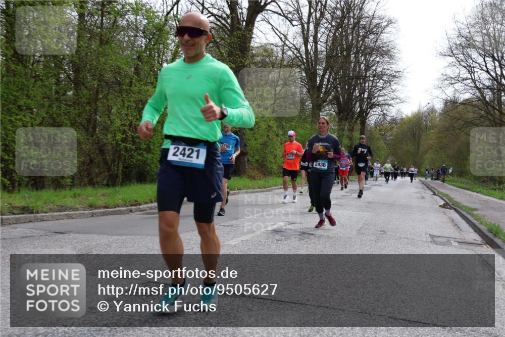 12.04.2026 - 45. Internationalen Wilhelmsburger Insellauf Yannick Fuchs http://msf.ph/oto/9505627 12.04.2026 12:57:12 Laufen 2421, 95, 5510, 2436 meine-sportfotos.de