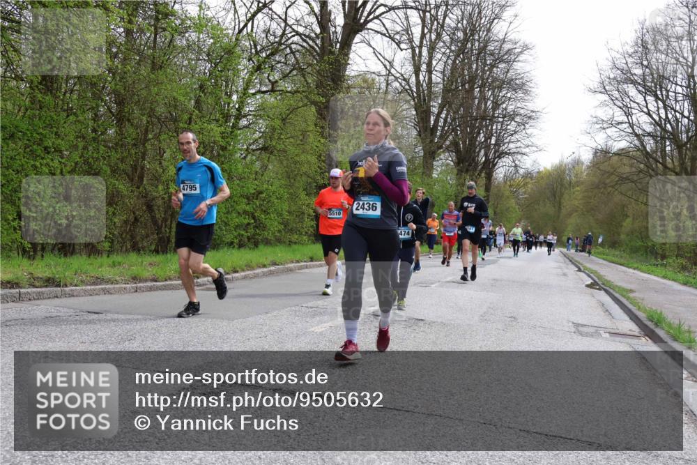 12.04.2026 - 45. Internationalen Wilhelmsburger Insellauf Yannick Fuchs http://msf.ph/oto/9505632 12.04.2026 12:57:13 Laufen 4795, 5510, 2436, 474, 161 meine-sportfotos.de