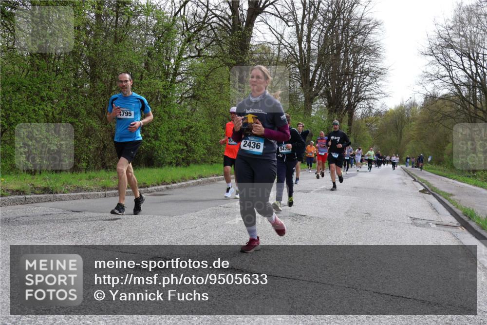 12.04.2026 - 45. Internationalen Wilhelmsburger Insellauf Yannick Fuchs http://msf.ph/oto/9505633 12.04.2026 12:57:14 Laufen 4795, 551, 2436, 547, 761 meine-sportfotos.de
