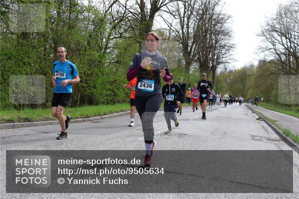 12.04.2026 - 45. Internationalen Wilhelmsburger Insellauf Yannick Fuchs http://msf.ph/oto/9505634 12.04.2026 12:57:14 Laufen 4795, 2436, 5474, 4161 meine-sportfotos.de