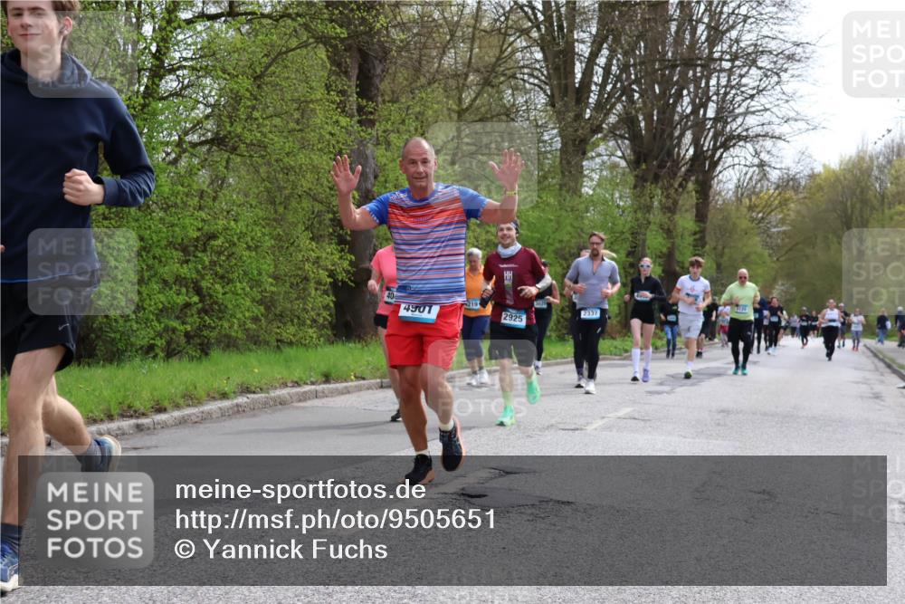12.04.2026 - 45. Internationalen Wilhelmsburger Insellauf Yannick Fuchs http://msf.ph/oto/9505651 12.04.2026 12:57:17 Laufen 4901, 3120, 2925, 2337 meine-sportfotos.de