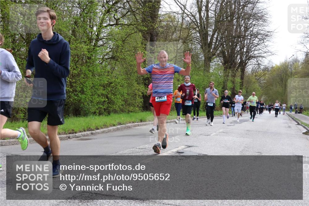 12.04.2026 - 45. Internationalen Wilhelmsburger Insellauf Yannick Fuchs http://msf.ph/oto/9505652 12.04.2026 12:57:18 Laufen 4901, 4219, 2925, 2337 meine-sportfotos.de