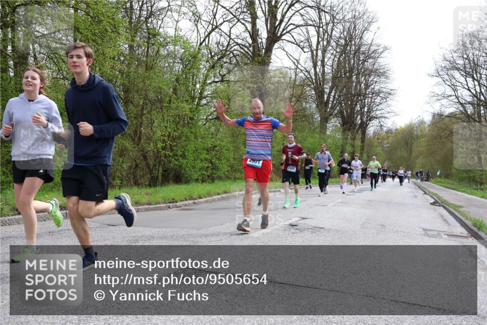 12.04.2026 - 45. Internationalen Wilhelmsburger Insellauf Yannick Fuchs http://msf.ph/oto/9505654 12.04.2026 12:57:18 Laufen 4901, 2925, 2925 meine-sportfotos.de