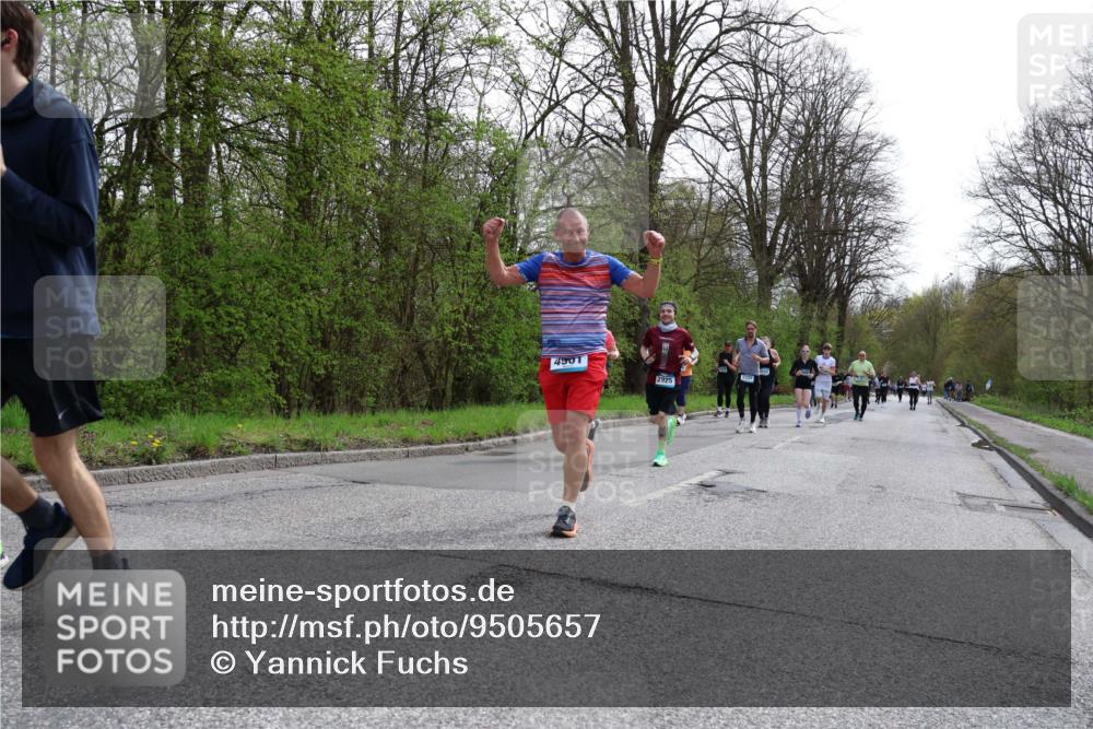 12.04.2026 - 45. Internationalen Wilhelmsburger Insellauf Yannick Fuchs http://msf.ph/oto/9505657 12.04.2026 12:57:18 Laufen 4901, 2925 meine-sportfotos.de
