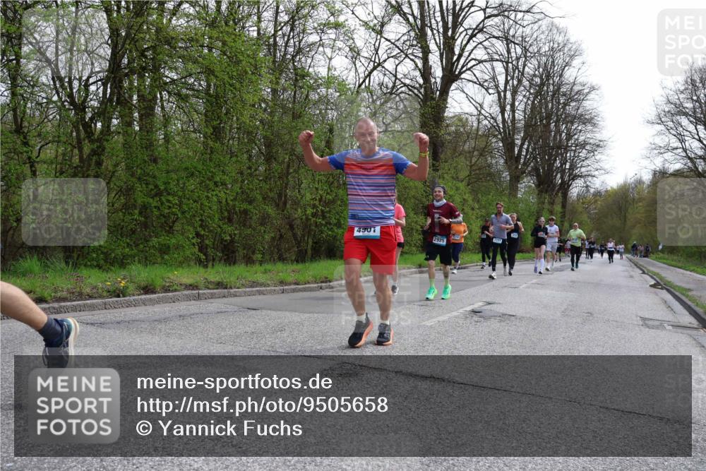 12.04.2026 - 45. Internationalen Wilhelmsburger Insellauf Yannick Fuchs http://msf.ph/oto/9505658 12.04.2026 12:57:19 Laufen 4901, 2925 meine-sportfotos.de