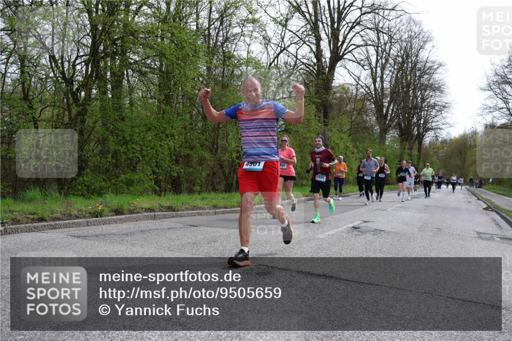 12.04.2026 - 45. Internationalen Wilhelmsburger Insellauf Yannick Fuchs http://msf.ph/oto/9505659 12.04.2026 12:57:19 Laufen 4907, 46, 2925 meine-sportfotos.de